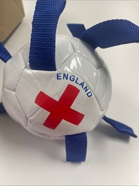 ONEPAW England Cross Soccer Dog Toy